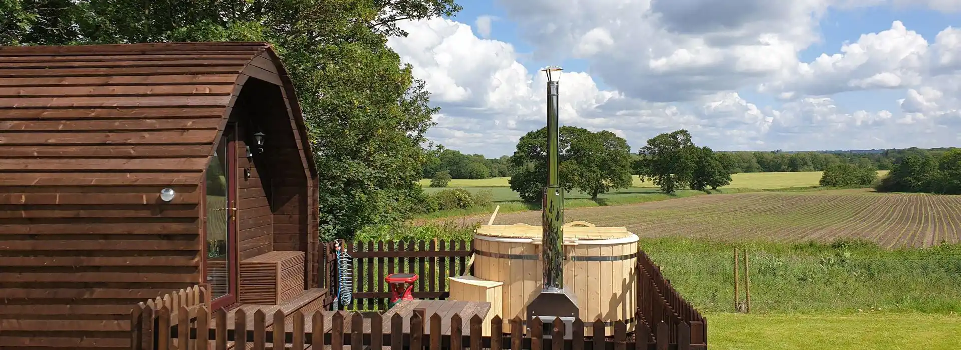 Camping and glamping pods with hot tubs in Manchester