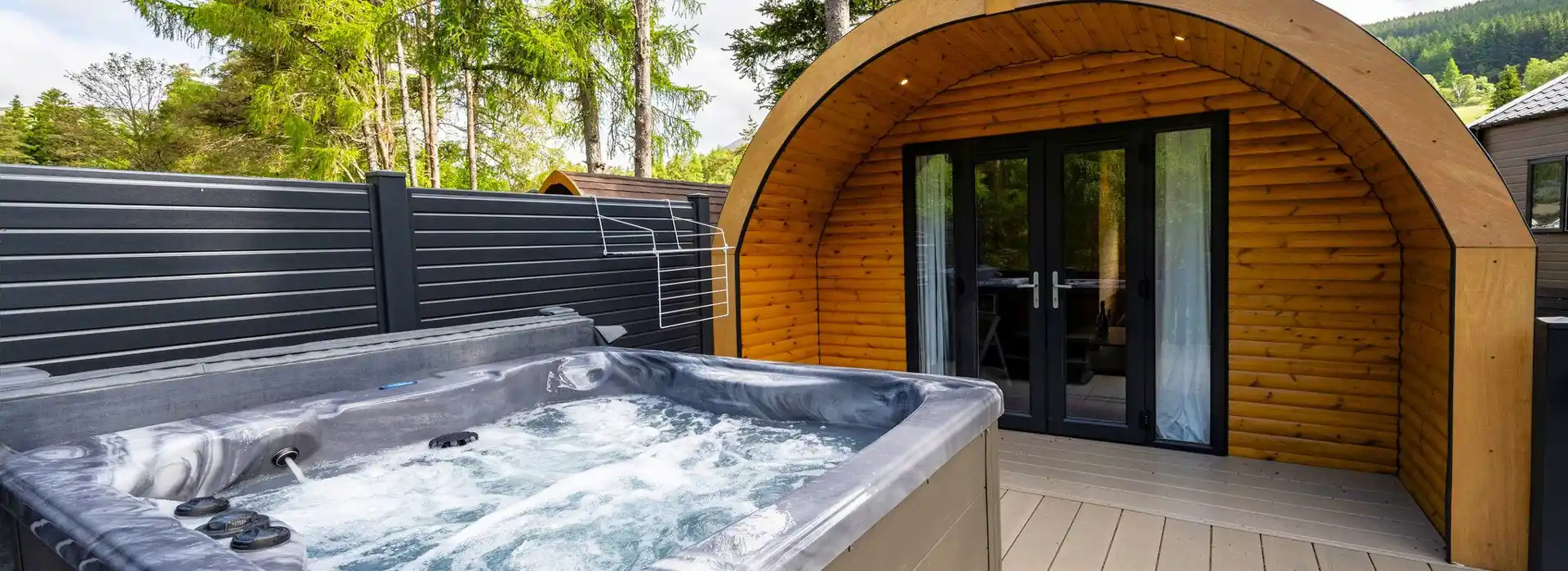 Camping and glamping pods in Loch Lomond and the Trossachs