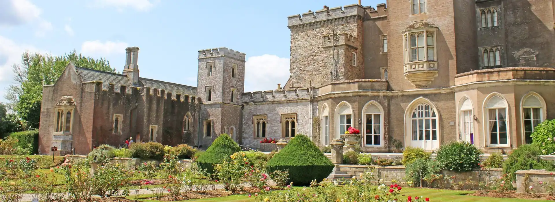 Campsites near Powderham Castle