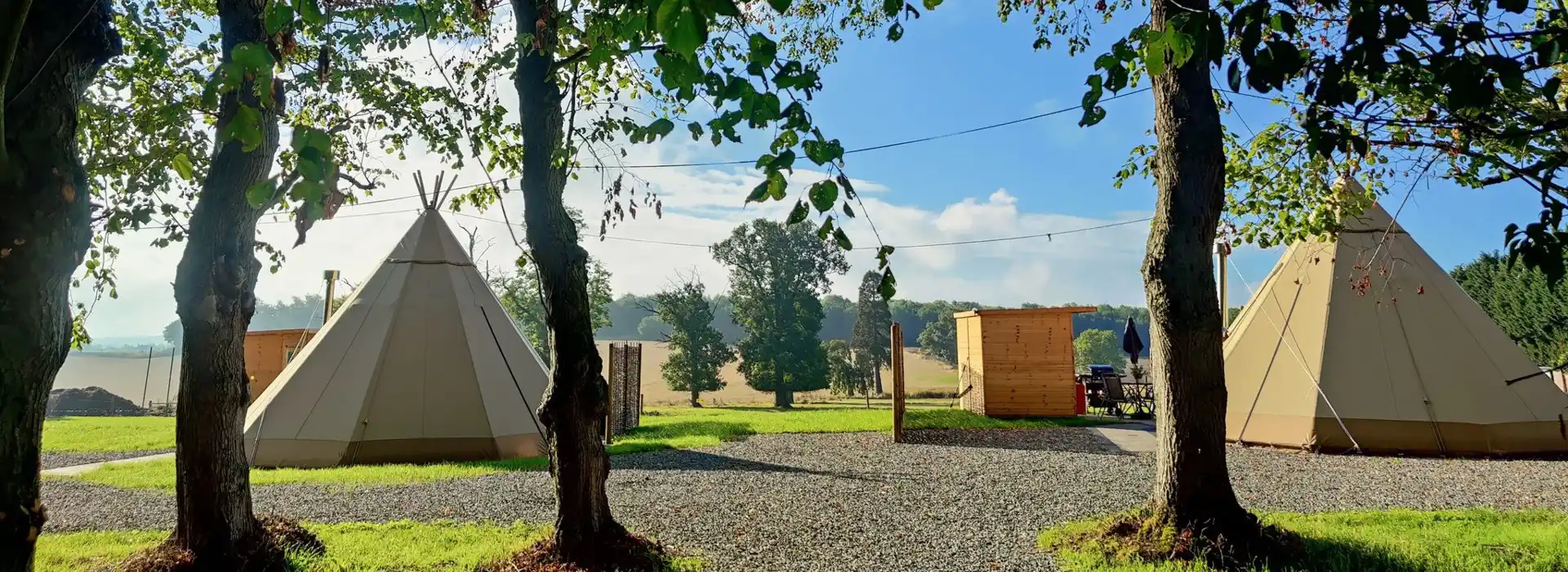 Tipi and wigwam holidays with hot tubs