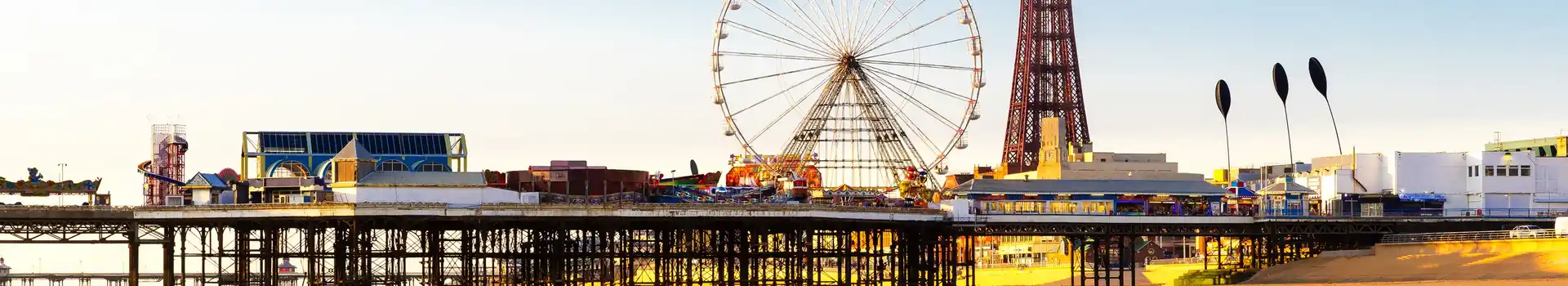 Campsites near the beach in North West England