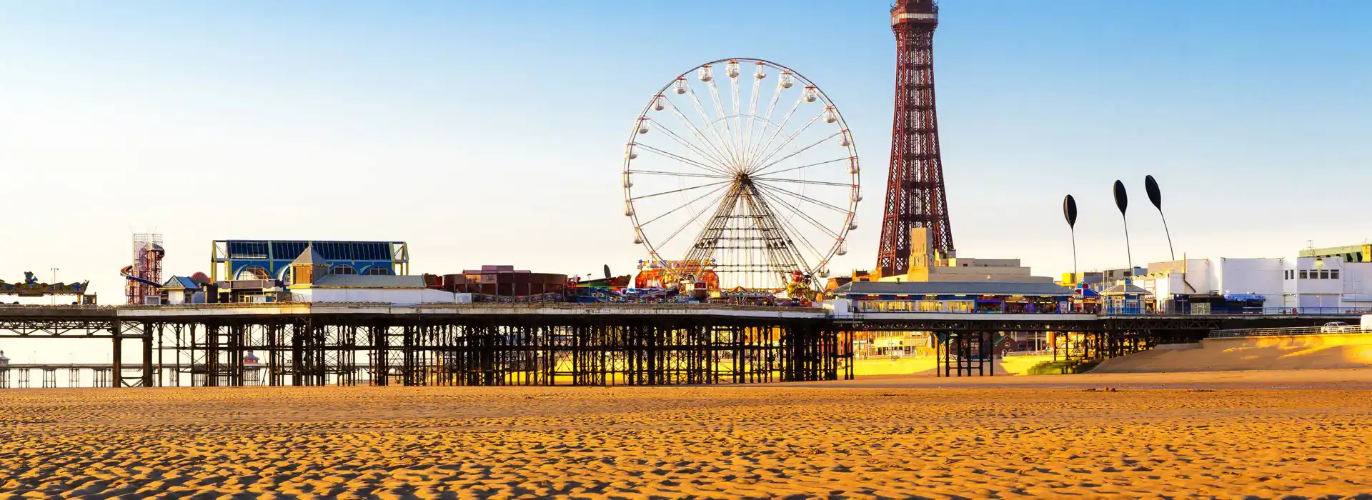 Campsites near the beach in North West England