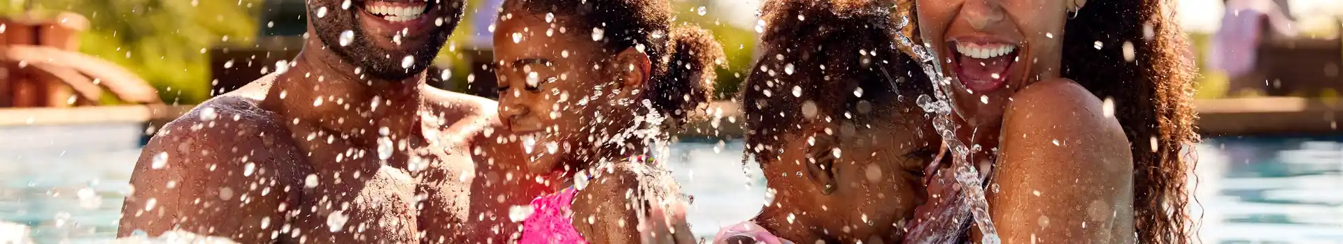 Family campsites with swimming pools