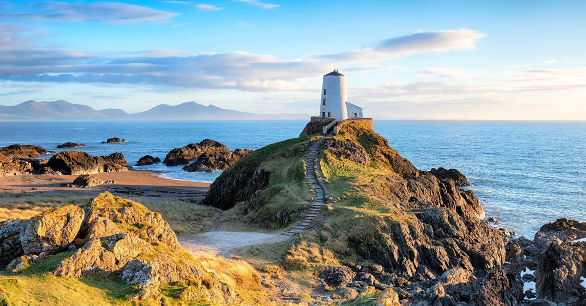 1 campsites with swimming pools in Anglesey