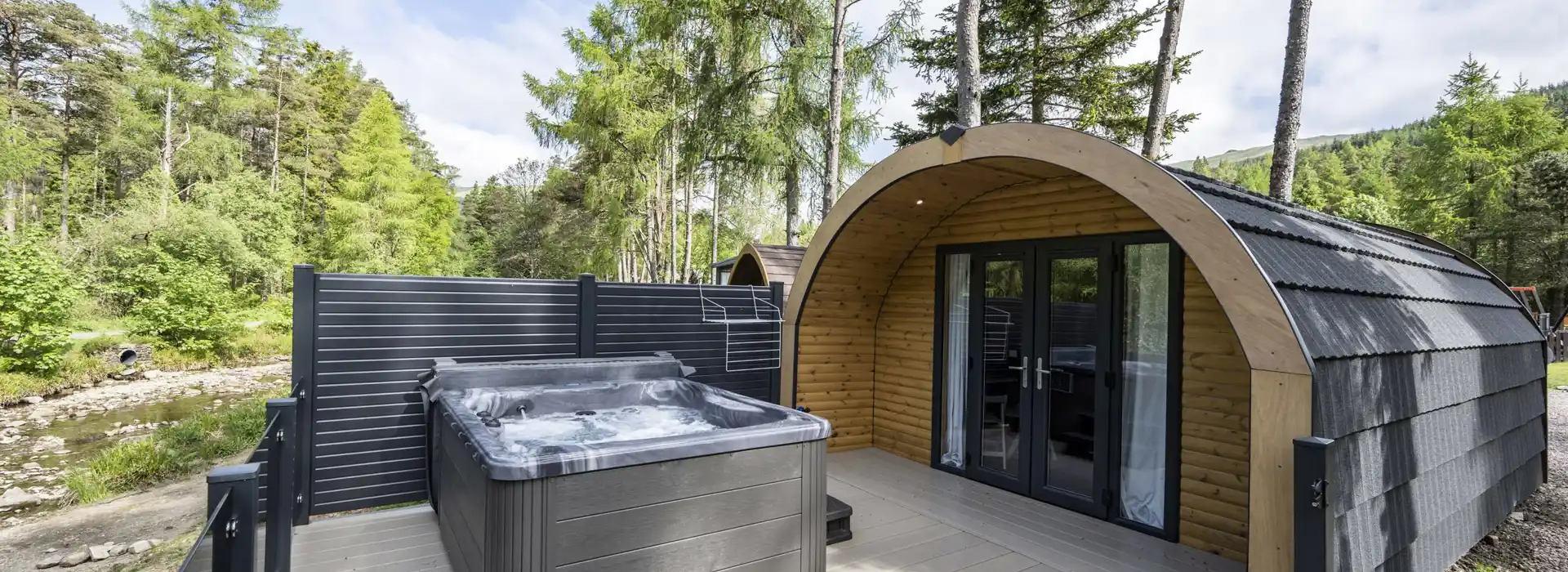 Glamping with hot tubs in Loch Lomond and the Trossachs