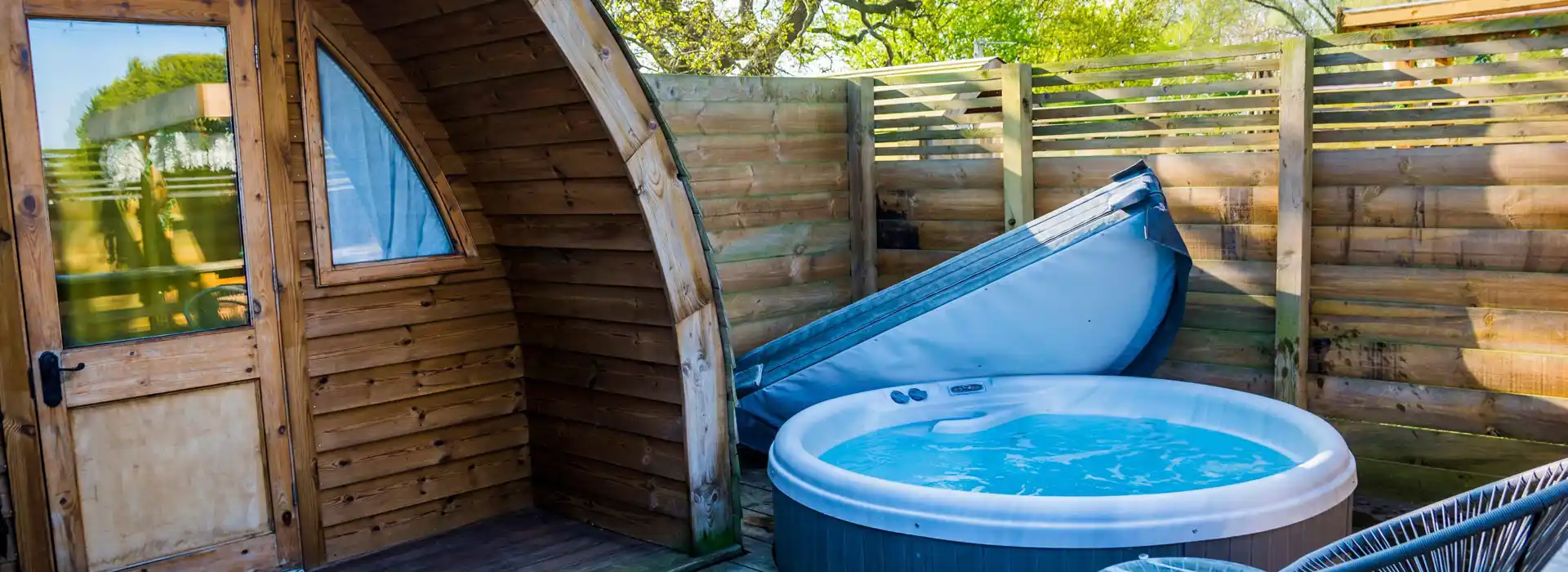 Romantic glamping with hot tubs near me