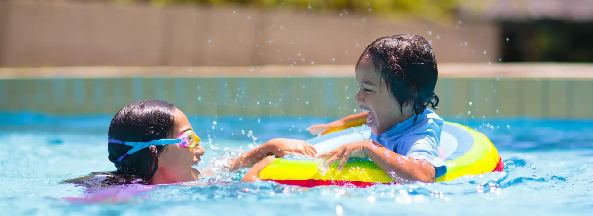 Caravans parks with swimming pools