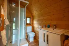 Woodland star pod ensuite