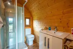 Forget Me Not Pod ensuite