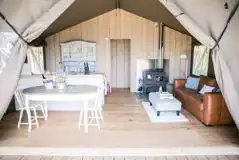 Foxglove Safari Tent with Hot Tub at Oaklands Glamping and Treehouse