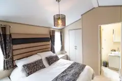 Minstead lodge double bedroom Minstead lodge double bedroom