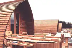  En-suite Deluxe Wigwam Pod with Small Hot Tub 