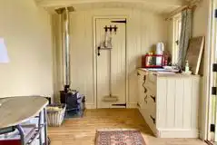 Paddock View Shepherd's Hut at Oxton Hill Hideaway