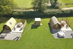 Hillview Wigwams with Hot Tub at Secret Valley