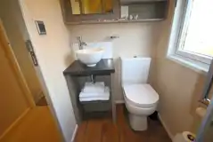 Skylark lodge ensuite