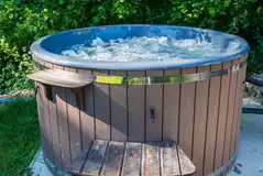 Primate pod (pet free) wood-fired hot tub Primate pod (pet free) wood-fired hot tub