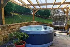 Topping pod hot tub Topping pod hot tub