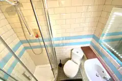 Converted Horsebox (Whinifred) ensuite bathroom Converted Horsebox (Whinifred) ensuite bathroom