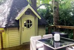 The Little Bear Glamping Cabin at Stewton Stars Hideaway