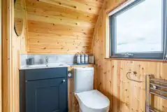 Willow glamping pod ensuite