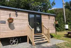 Gelert shepherd's hut
