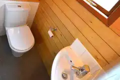 Mega pod ensuite toilet