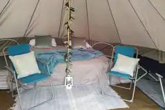 Bramley Bell tent with Hot tub at Hedgerow Cottage and Glamping
