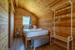 Ensuite glamping pod double bed Ensuite glamping pod double bed