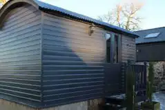 Shepherd's Hut with Hot Tub at Llanfair Hall