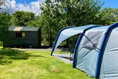 Willowbank - Premium Secluded at Ty Parke Farm Camping