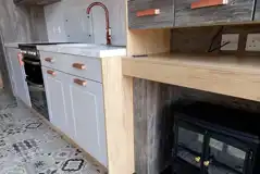 S pod (6 person) kitchen area S pod (6 person) kitchen area