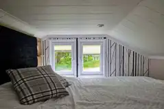 S pod (6 person) bed on mezzanine level S pod (6 person) bed on mezzanine level