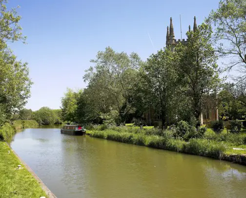 Campsites near the Kennet and Avon Canal