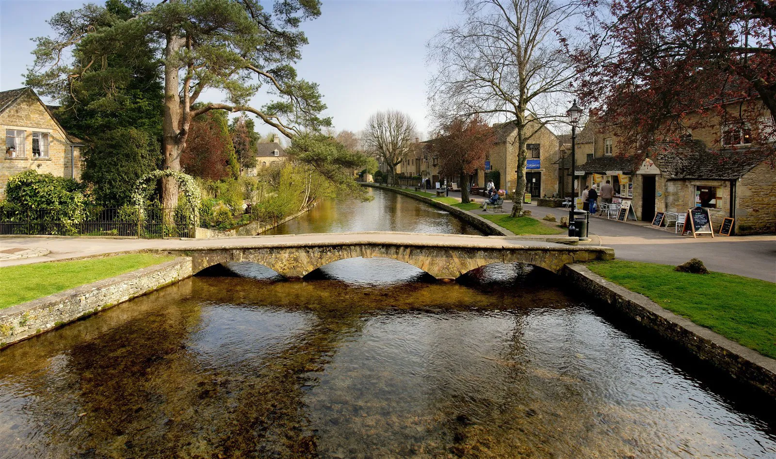 Beautiful Bourton-on-the-Water in the Cotswolds