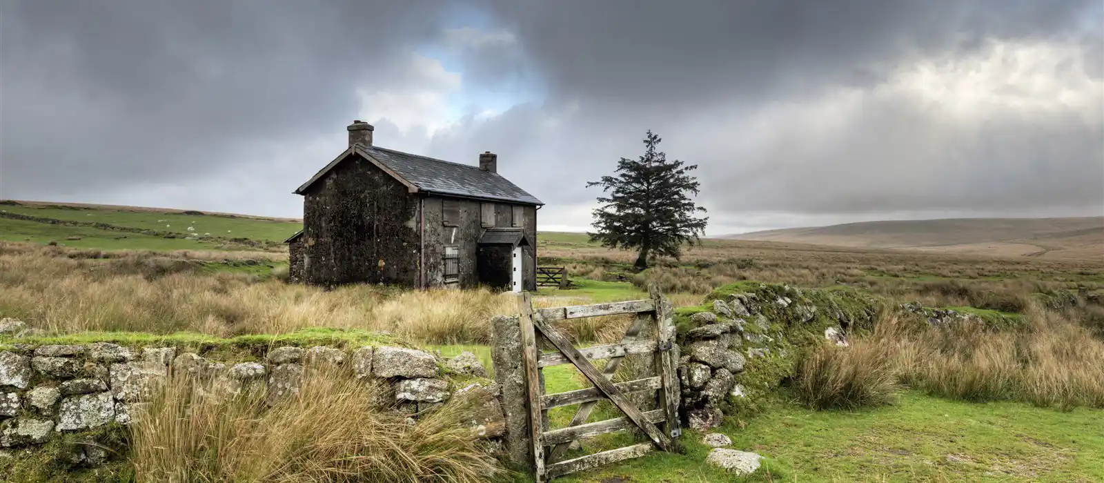 Spooky abandoned farmhouse, Princetown, Dartmoor
