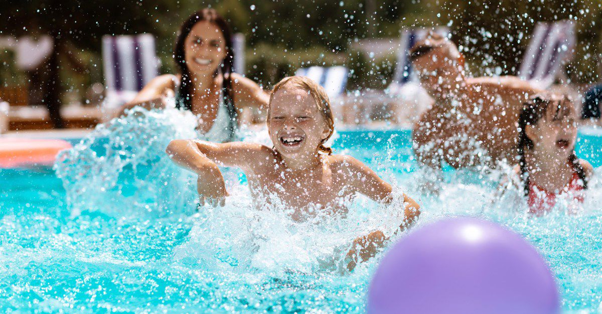 Campsites with swimming pools in Yorkshire