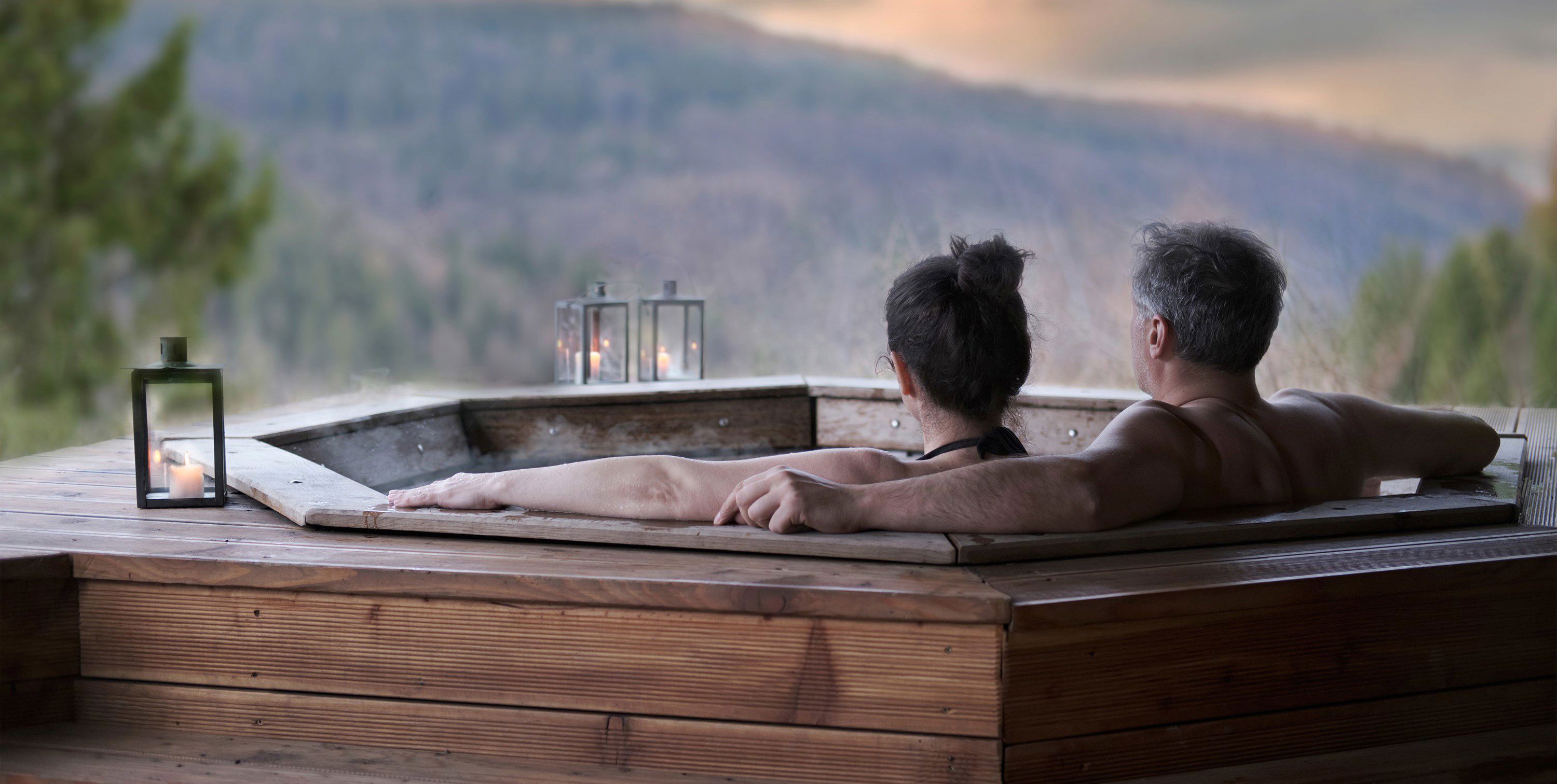 25+ Romantic Glamping Sites With Hot Tubs - Book Now