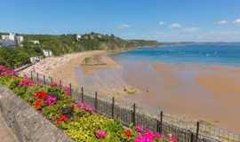 30+ Tenby campsites - the best camping sites near Tenby