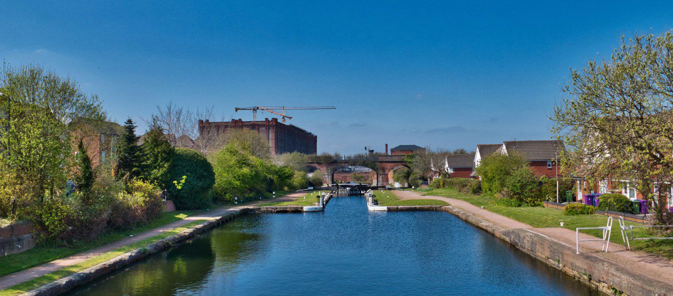 Campsites near the Leeds and Liverpool Canal Best camping near the