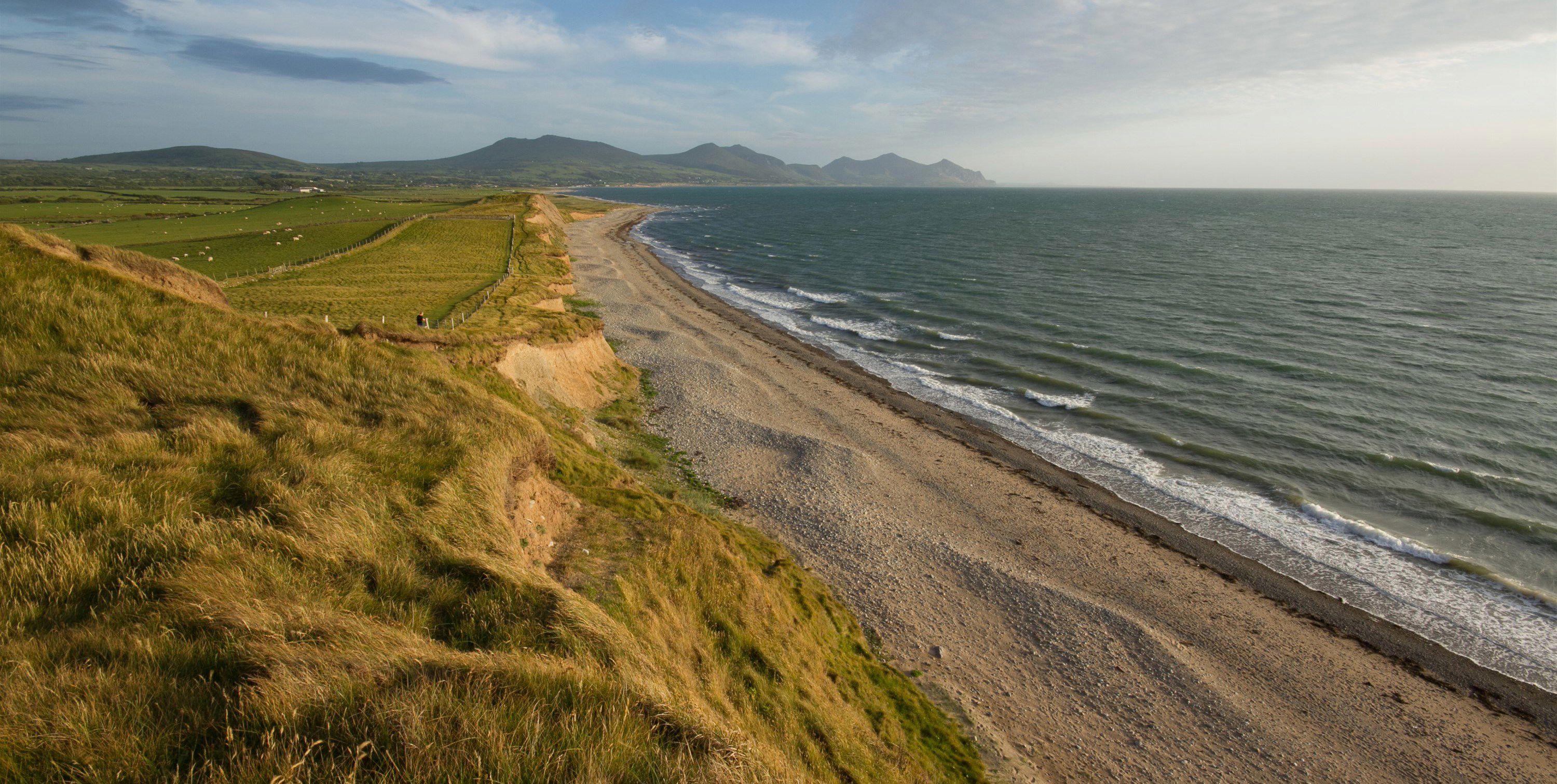 Campsites with disabled facilities in Dinas Dinlle, Gwynedd