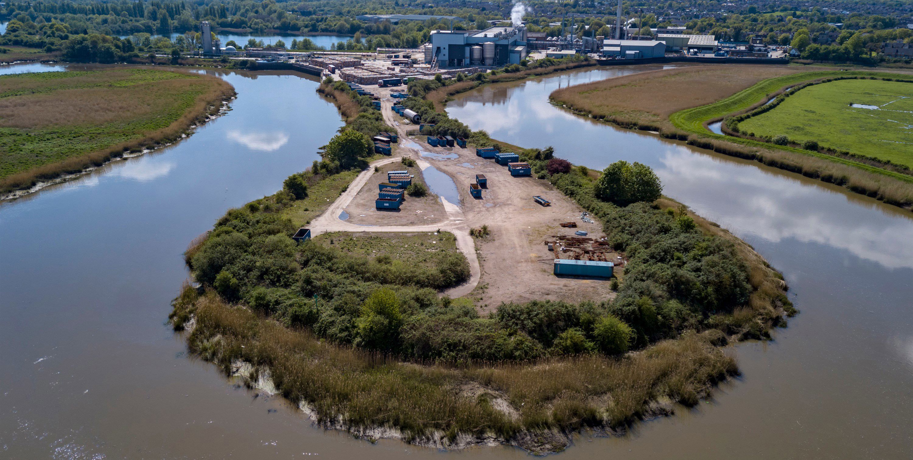 Campsites with swimming pools in Snodland, Kent