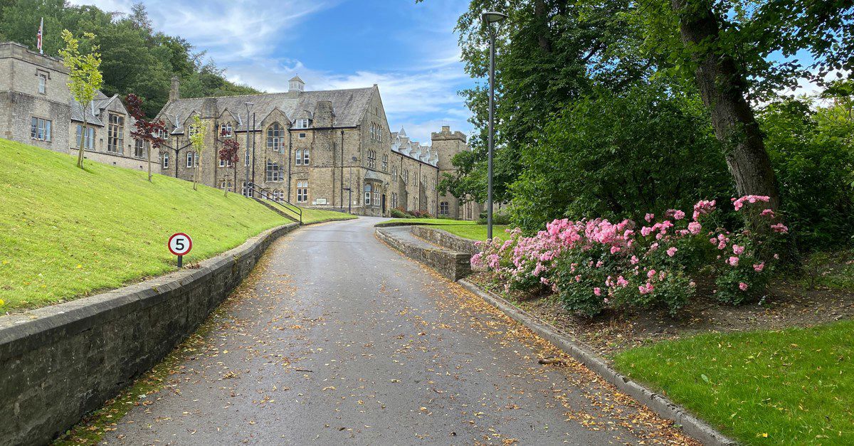 Campsites With Swimming Pools In Giggleswick Yorkshire